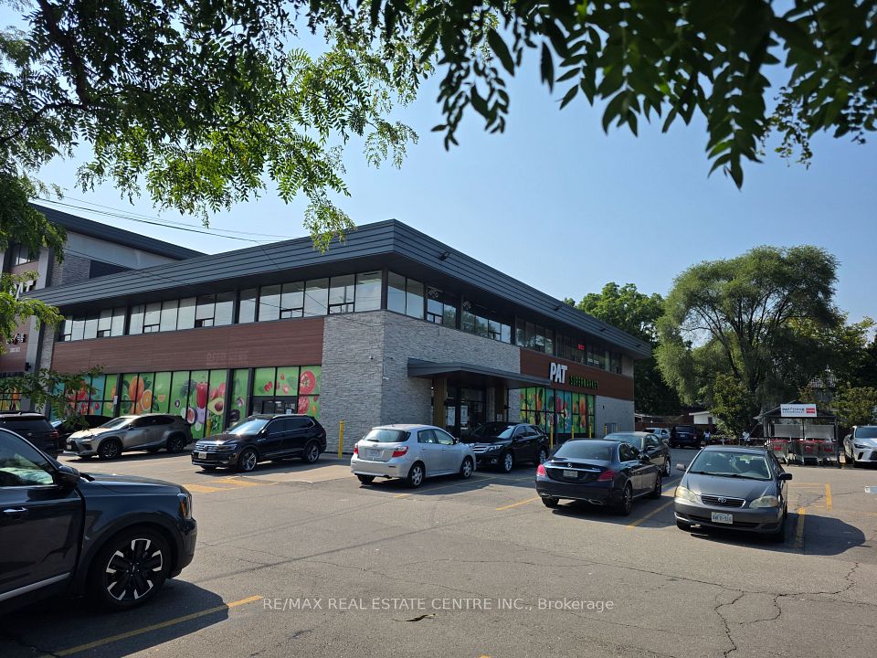 333 Dundas Street E, Mississauga, ON L5A 1X1