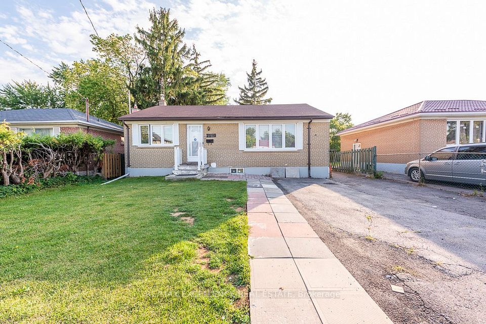 7150 Minotola Avenue, Mississauga, ON L4T 2T1 at 7150 Minotola Avenue, Mississauga, ON L4T 2T1, Mississauga, ON, L4T 2T1