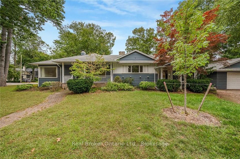 374 Spruce Street, Oakville, ON L6J 2H3 at 374 Spruce Street, Oakville, ON L6J 2H3, Oakville, ON, L6J 2H3