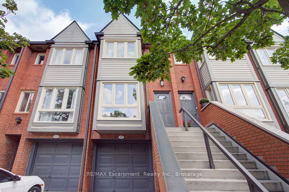 895 Maple Avenue 425, Burlington, ON L7S 2H7 at 895 Maple Avenue 425, Burlington, ON L7S 2H7, Burlington, ON, L7S 2H7