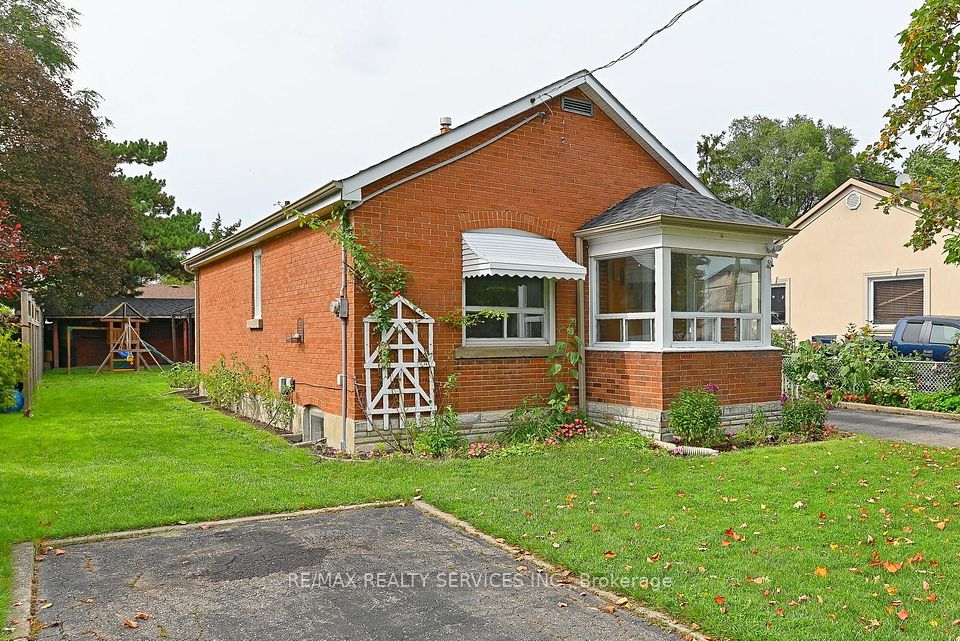 54 Woodward Avenue, Brampton, ON L6V 1K4 at 54 Woodward Avenue, Brampton, ON L6V 1K4, Brampton, ON, L6V 1K4