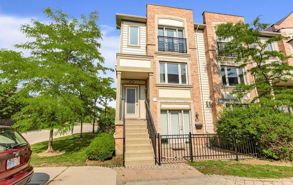 Condo Townhouse at 5650 Winston Churchill Boulevard 24, Mississauga, ON L5M 0L8, Mississauga
