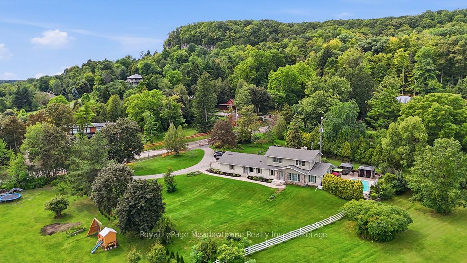 Detached at 7053 Appleby Line, Milton, ON L9T 2Y1, Milton