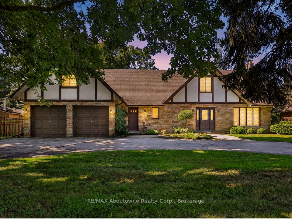 Detached at 30 Birkbank Drive, Oakville, ON L6J 4Y9, Oakville
