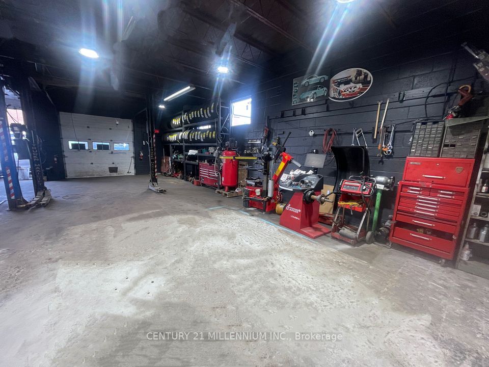 8 Milvan Drive, Toronto, ON M9L 1Z2