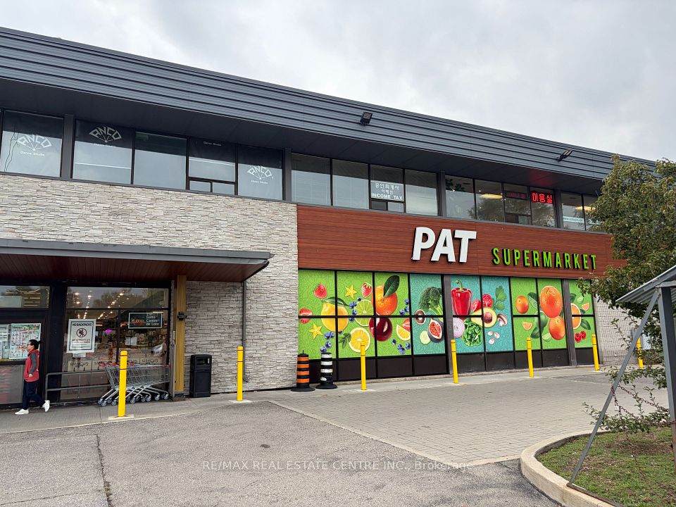 333 Dundas St E Street, Mississauga, ON L5A 1X1