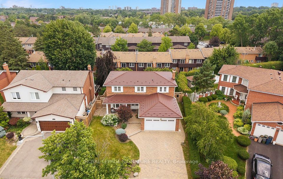 1892 Beechknoll Avenue, Mississauga, ON L4W 2G3 at 1892 Beechknoll Avenue, Mississauga, ON L4W 2G3, Mississauga, ON, L4W 2G3