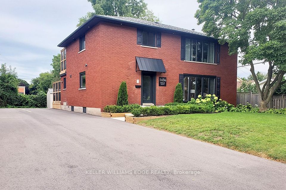 Detached at 1456 Olga Street 3, Burlington, ON L7S 1L5, Burlington