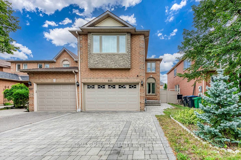 925 Cardington Street, Mississauga, ON L5V 1Z8 at 925 Cardington Street, Mississauga, ON L5V 1Z8, Mississauga, ON, L5V 1Z8