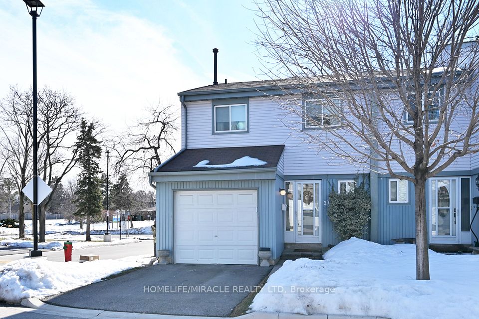 121 Falconer Drive 27, Mississauga, ON L5N 2K8 at 121 Falconer Drive 27, Mississauga, ON L5N 2K8, Mississauga, ON, L5N 2K8
