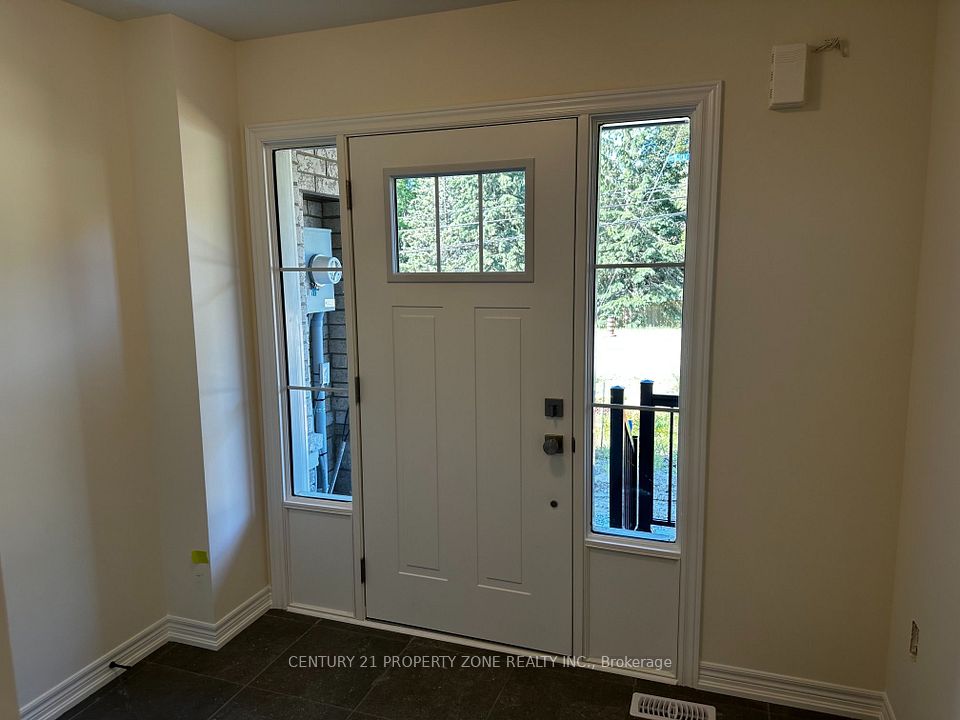 Att/Row/Townhouse at 15685 Airport Road, Caledon, ON L7C 1K2, Caledon