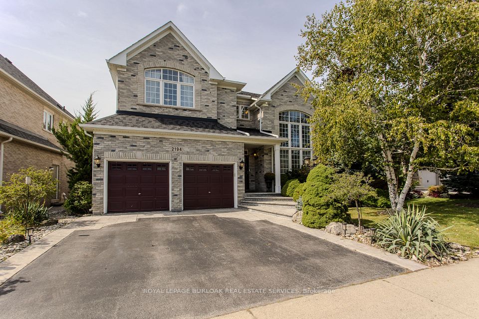 2194 Berwick Drive, Burlington, ON L7M 5C3 at 2194 Berwick Drive, Burlington, ON L7M 5C3, Burlington, ON, L7M 5C3
