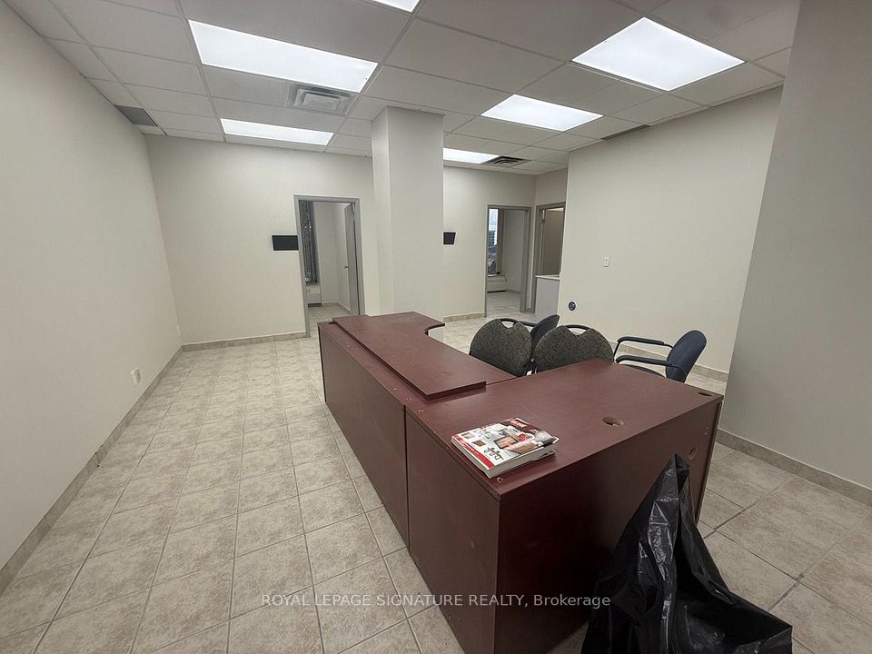 1017 Wilson Avenue 404, Toronto, ON M3K 1Z1