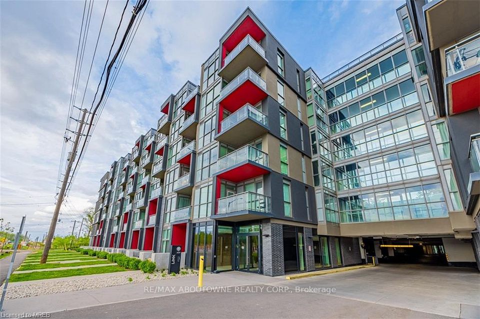 Condo Apartment at 5240 DUNDAS Street B416, Burlington, ON L7L 0J6, Burlington