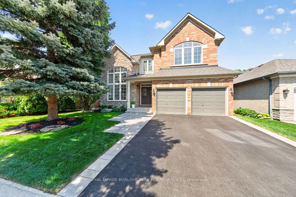 2203 Turnberry Road, Burlington, ON L7M 4P9 at 2203 Turnberry Road, Burlington, ON L7M 4P9, Burlington, ON, L7M 4P9