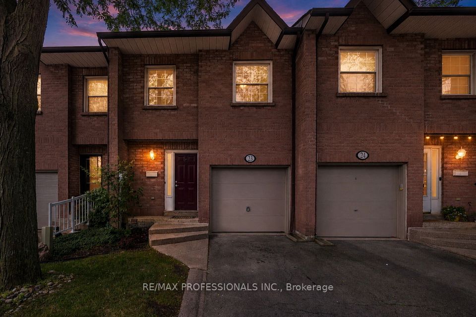 2004 Glenada Crescent 23, Oakville, ON L6H 5P5 at 2004 Glenada Crescent 23, Oakville, ON L6H 5P5, Oakville, ON, L6H 5P5