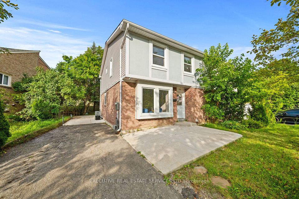 100 Centre Street N, Brampton, ON L6V 2Z3 at 100 Centre Street N, Brampton, ON L6V 2Z3, Brampton, ON, L6V 2Z3