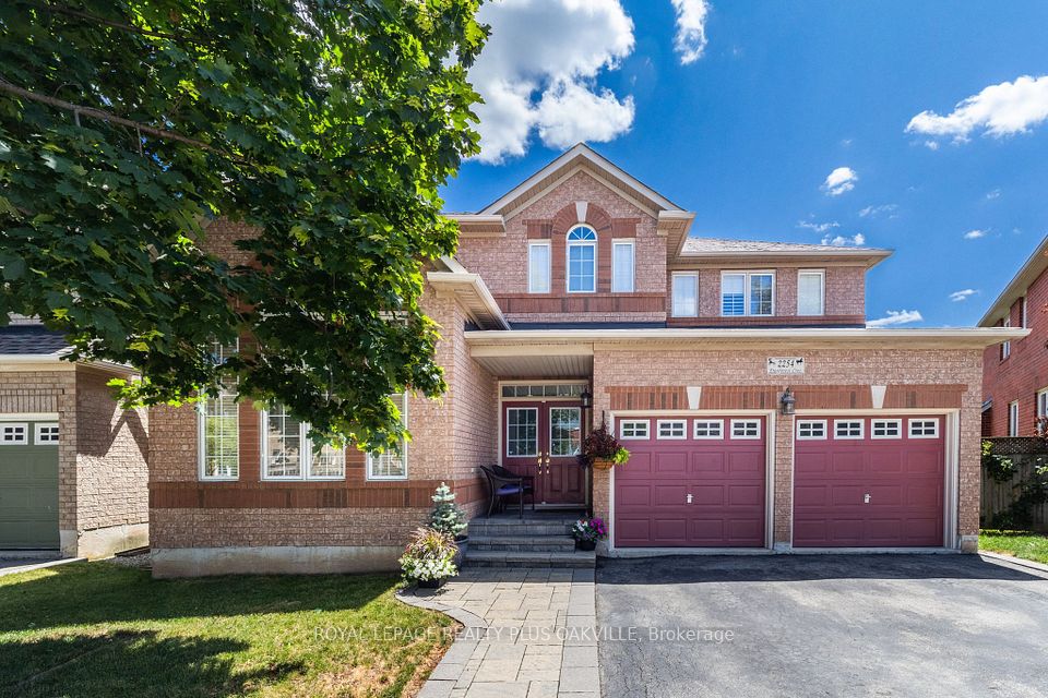 2254 Dunforest Crescent, Oakville, ON L6M 4X3 at 2254 Dunforest Crescent, Oakville, ON L6M 4X3, Oakville, ON, L6M 4X3
