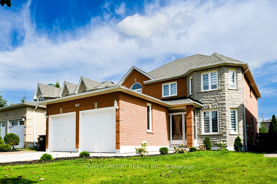 3557 old orchard park Drive, Mississauga, ON L5B 4E3 at 3557 old orchard park Drive, Mississauga, ON L5B 4E3, Mississauga, ON, L5B 4E3
