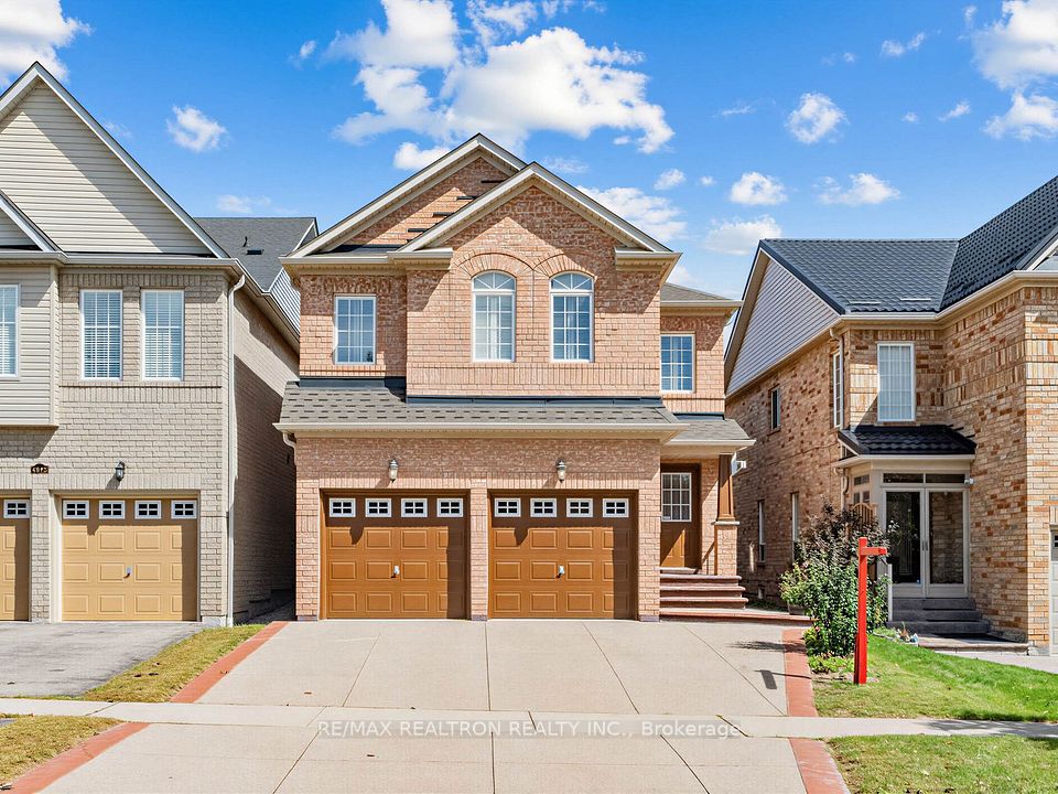4841 Apple Blossom Circle, Mississauga, ON L5V 3C6 at 4841 Apple Blossom Circle, Mississauga, ON L5V 3C6, Mississauga, ON, L5V 3C6