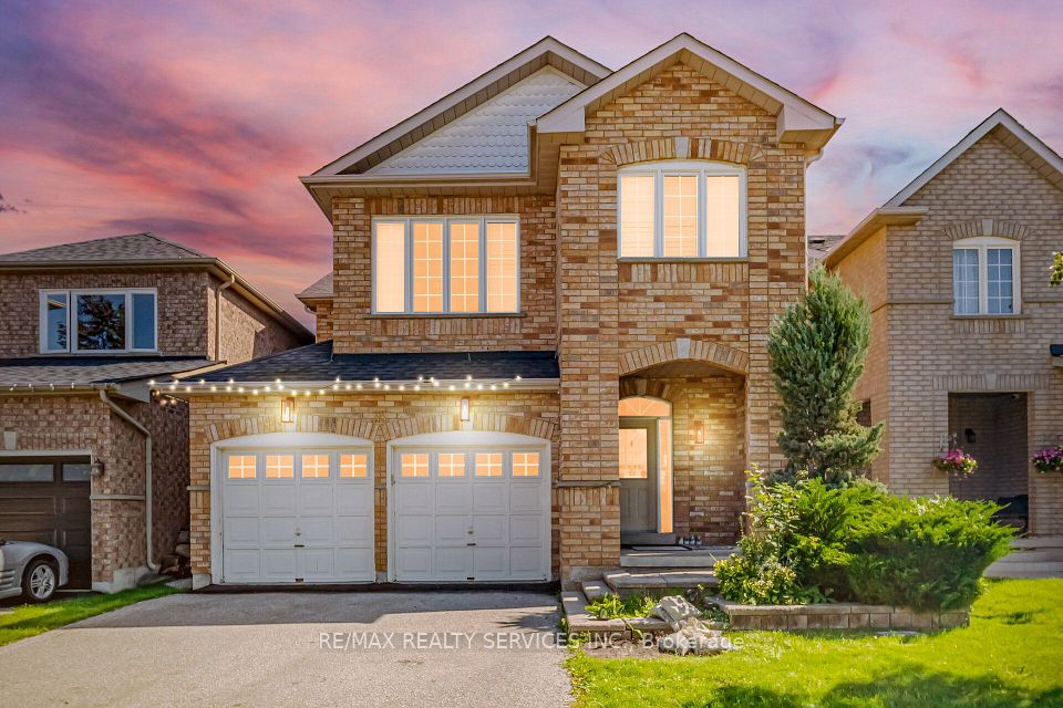 33 Sewells Lane, Brampton, ON L7A 2Z9 at 33 Sewells Lane, Brampton, ON L7A 2Z9, Brampton, ON, L7A 2Z9