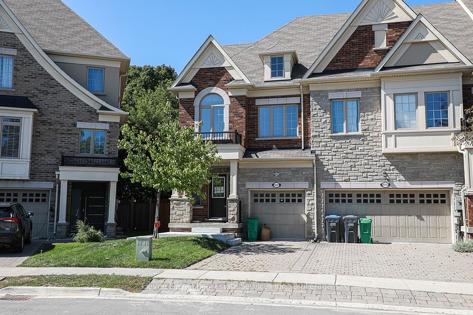 Att/Row/Townhouse at 1557 Eglinton Avenue W Upper, Mississauga, ON L5M 7C1, Mississauga