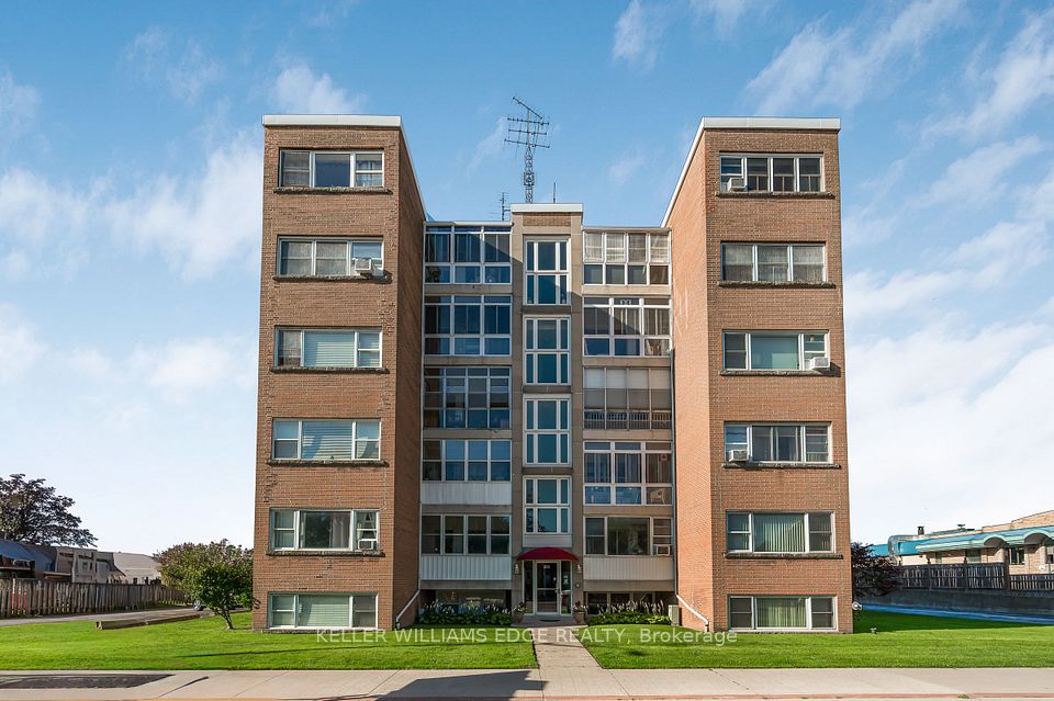824 Brant Street 9, Burlington, ON L7R 2J5 at 824 Brant Street 9, Burlington, ON L7R 2J5, Burlington, ON, L7R 2J5