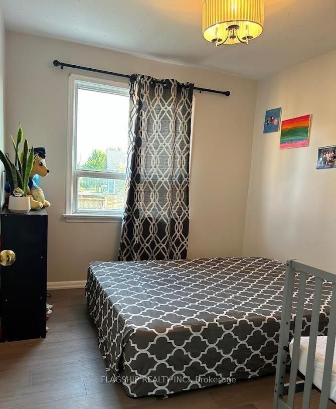 Detached at 32 Norton Crescent, Halton Hills, ON L7G 1N2, Halton Hills