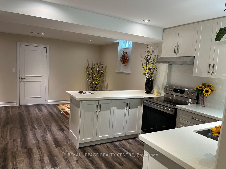 Detached at 522 Nanak Road BASEMENT, Mississauga, ON L5B 3X2, Mississauga