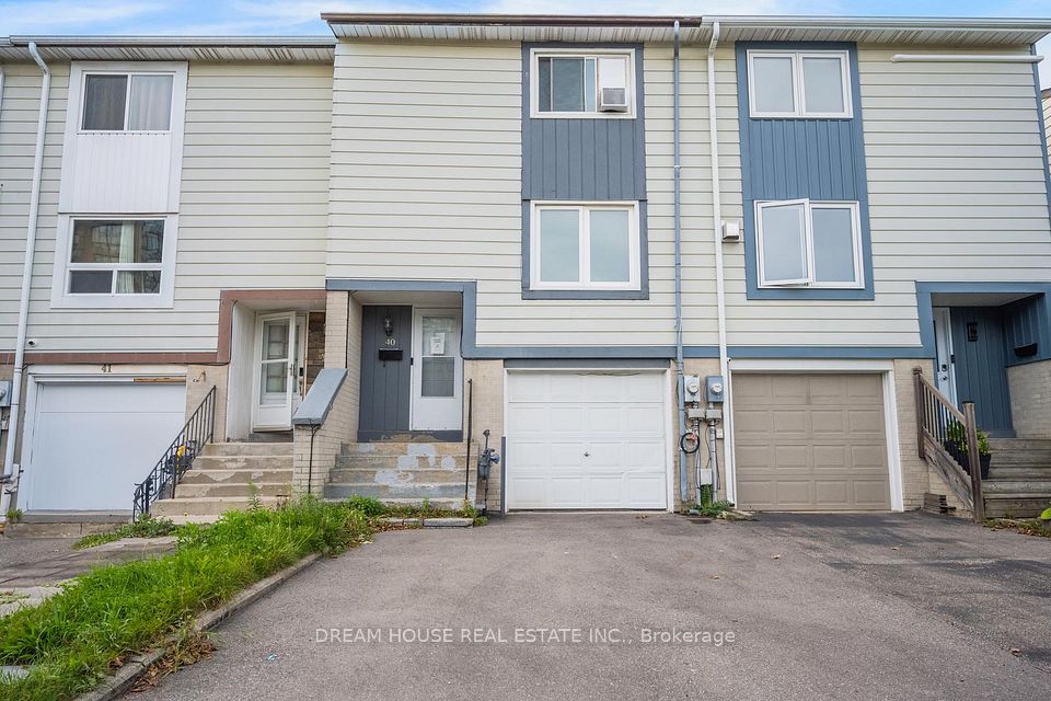 40 Hoskins Square, Brampton, ON L6S 2N6 at 40 Hoskins Square, Brampton, ON L6S 2N6, Brampton, ON, L6S 2N6