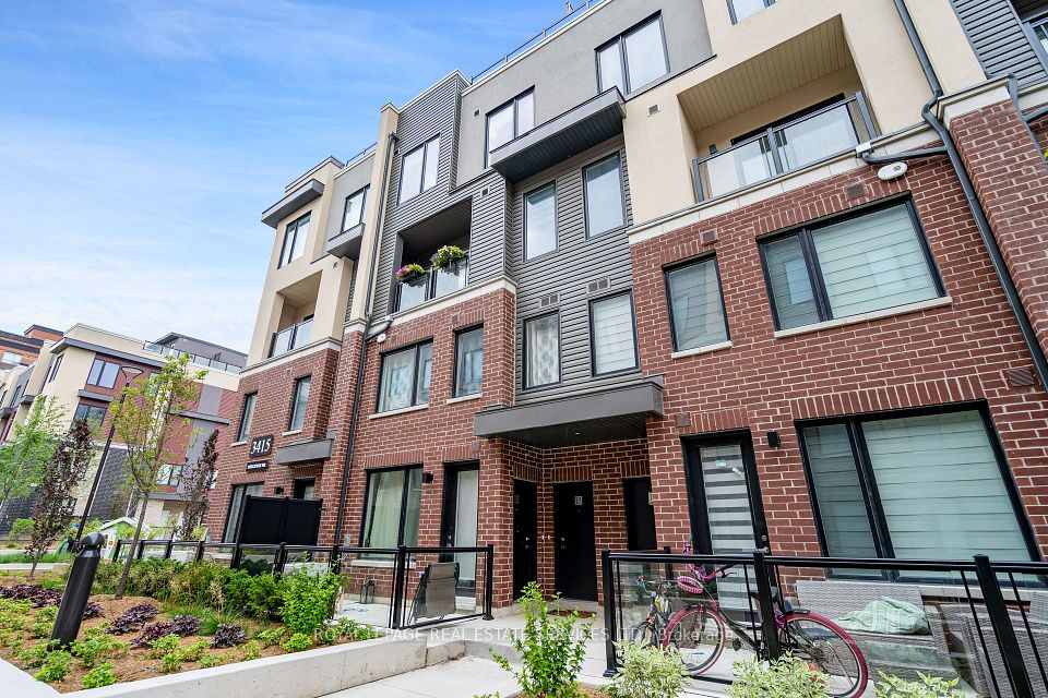 Condo Townhouse at 3425 Ridgeway Drive 11, Mississauga, ON L5L 0B9, Mississauga