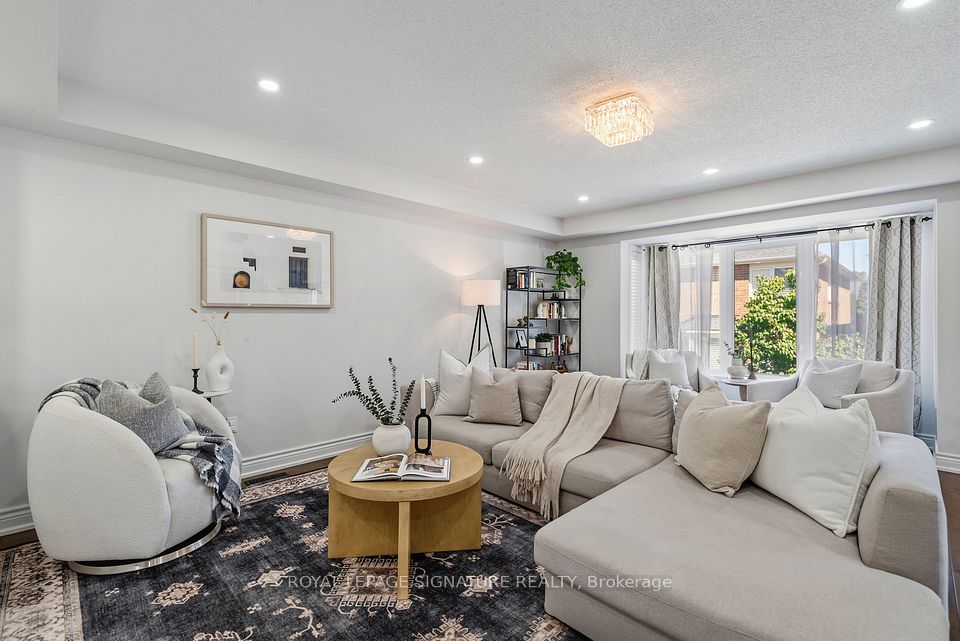 3195 Munson Crescent, Burlington, ON L7M 0B9 at 3195 Munson Crescent, Burlington, ON L7M 0B9, Burlington, ON, L7M 0B9