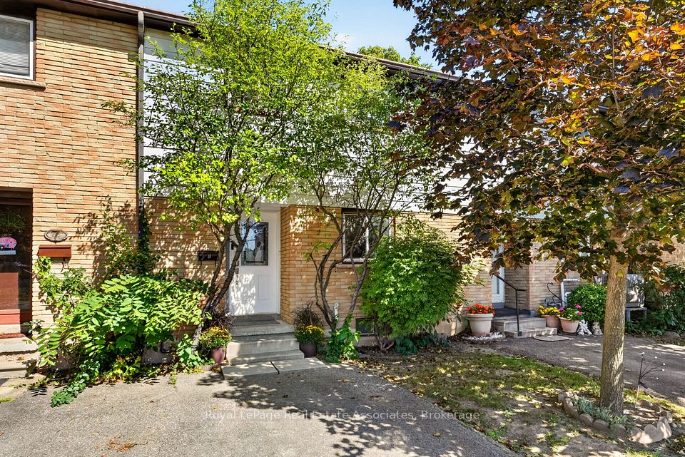 59 Maple Avenue 8, Halton Hills, ON L7G 1X8 at 59 Maple Avenue 8, Halton Hills, ON L7G 1X8, Halton Hills, ON, L7G 1X8