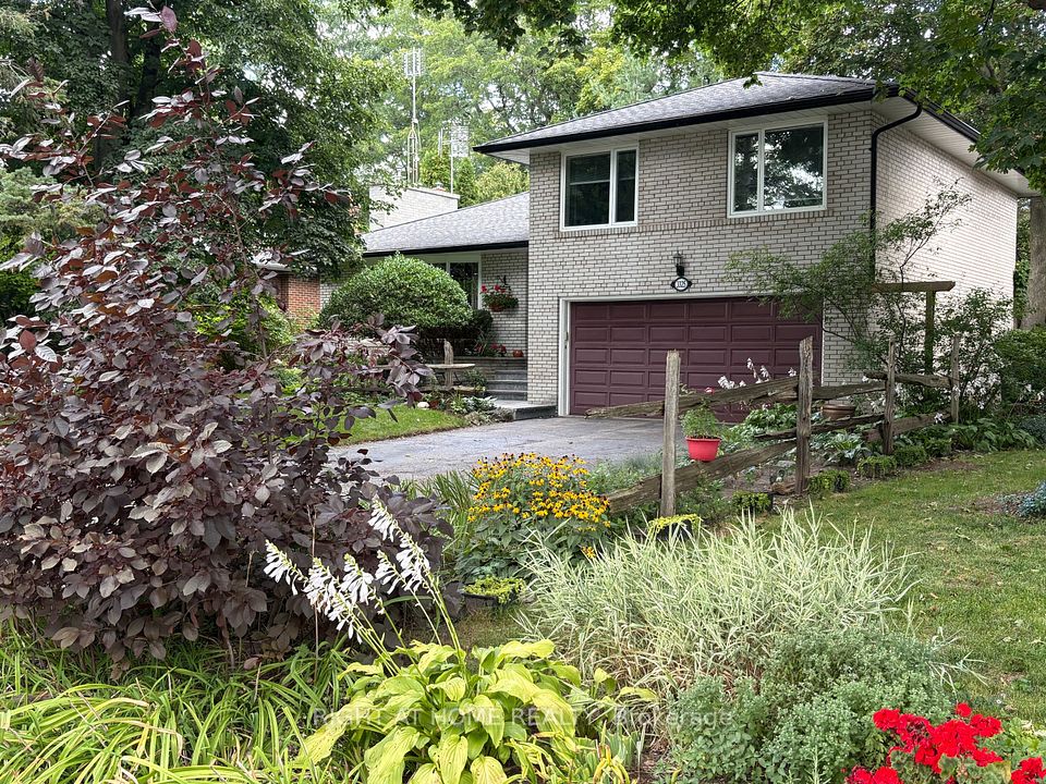 3325 Enniskillen Circle, Mississauga, ON L5C 2M9 at 3325 Enniskillen Circle, Mississauga, ON L5C 2M9, Mississauga, ON, L5C 2M9