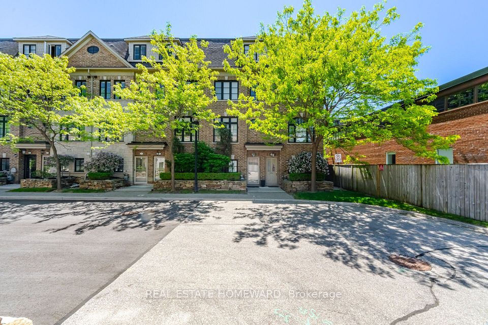62 Cormier Heights, Toronto, ON M8Z 0B5 at 62 Cormier Heights, Toronto, ON M8Z 0B5, Toronto W06, ON, M8Z 0B5