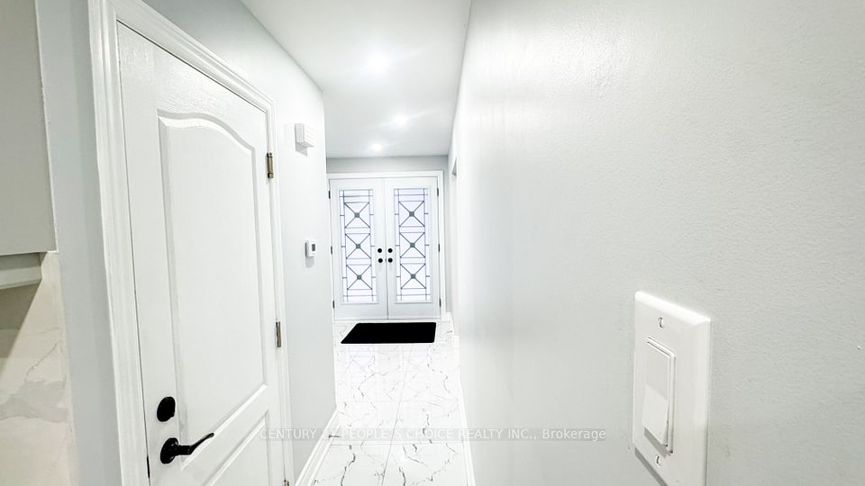 7 Dalraith Crescent, Brampton, ON L6T 2X4 at 7 Dalraith Crescent, Brampton, ON L6T 2X4, Brampton, ON, L6T 2X4