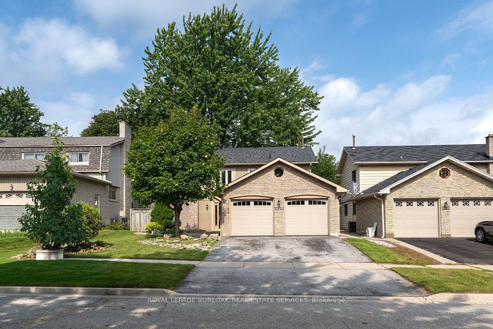 2161 Devlin Drive, Burlington, ON L7P 3C6 at 2161 Devlin Drive, Burlington, ON L7P 3C6, Burlington, ON, L7P 3C6