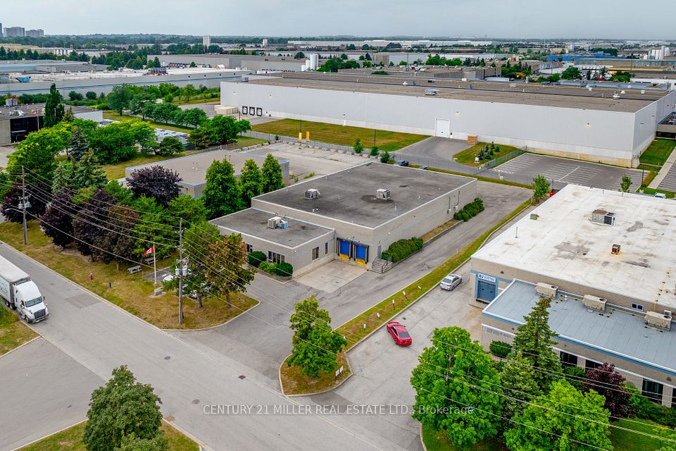 4 Carson Court, Brampton, ON L6T 4P8