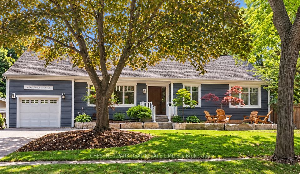Detached at 4380 Spruce Avenue, Burlington, ON L7L 1L8, Burlington