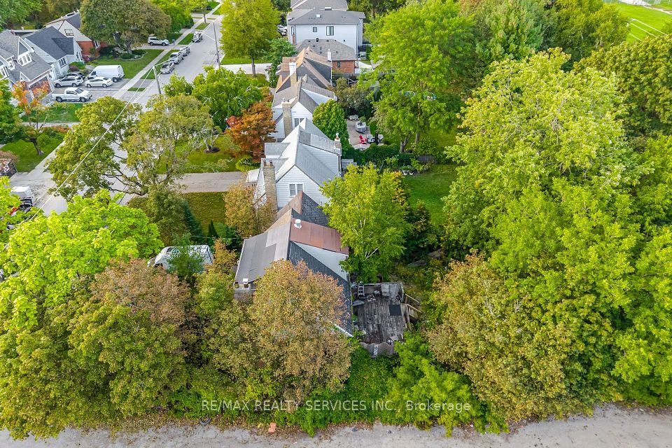 7 Ashbourne Drive, Toronto, ON M9B 4H1 at 7 Ashbourne Drive, Toronto, ON M9B 4H1, Toronto W08, ON, M9B 4H1