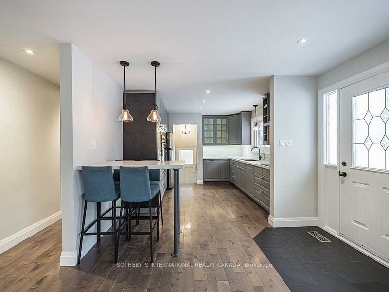 Detached at 525 Dynes Road, Burlington, ON L7N 2V1, Burlington
