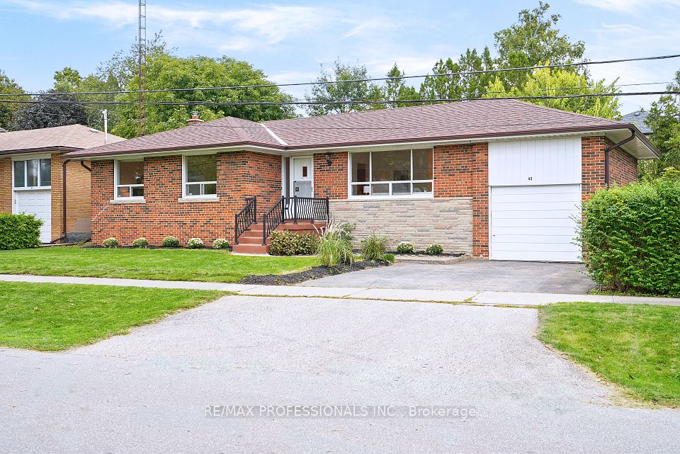 45 Fernalroy Boulevard, Toronto, ON M8Z 3W2 at 45 Fernalroy Boulevard, Toronto, ON M8Z 3W2, Toronto W07, ON, M8Z 3W2