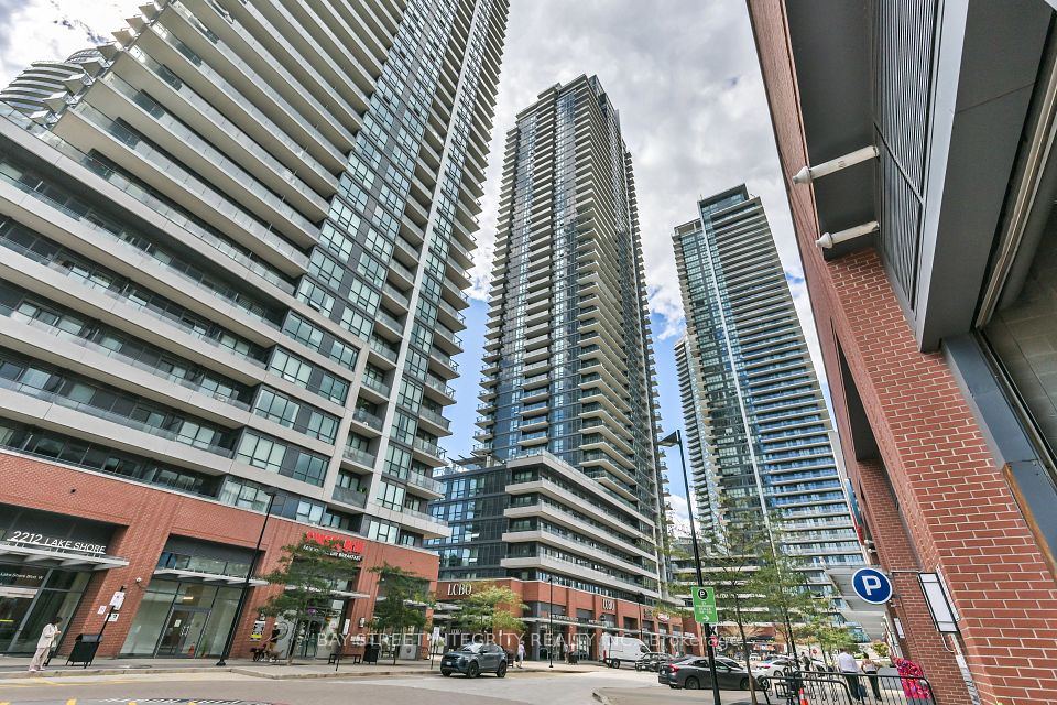 2220 Lakeshore Boulevard W 4301, Toronto, ON M8V 0C1 at 2220 Lakeshore Boulevard W 4301, Toronto, ON M8V 0C1, Toronto W06, ON, M8V 0C1