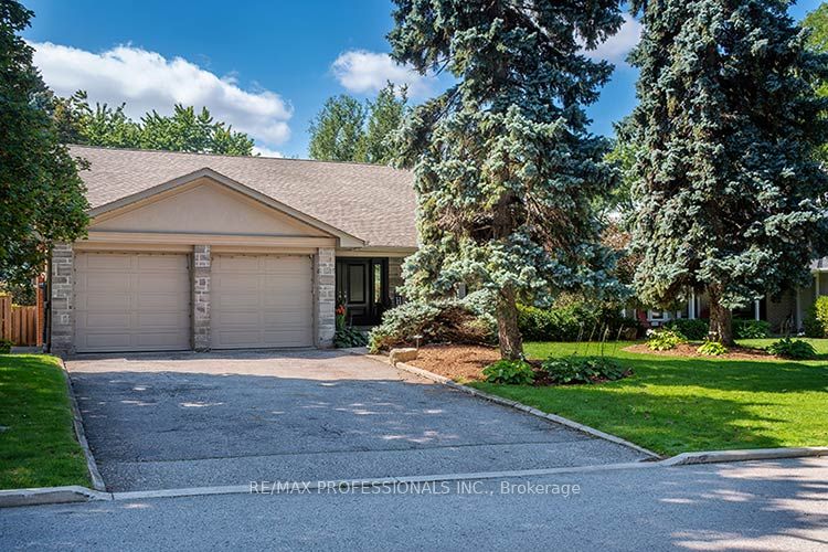 7 Treeline Court, Toronto, ON M9C 1K7 at 7 Treeline Court, Toronto, ON M9C 1K7, Toronto W08, ON, M9C 1K7