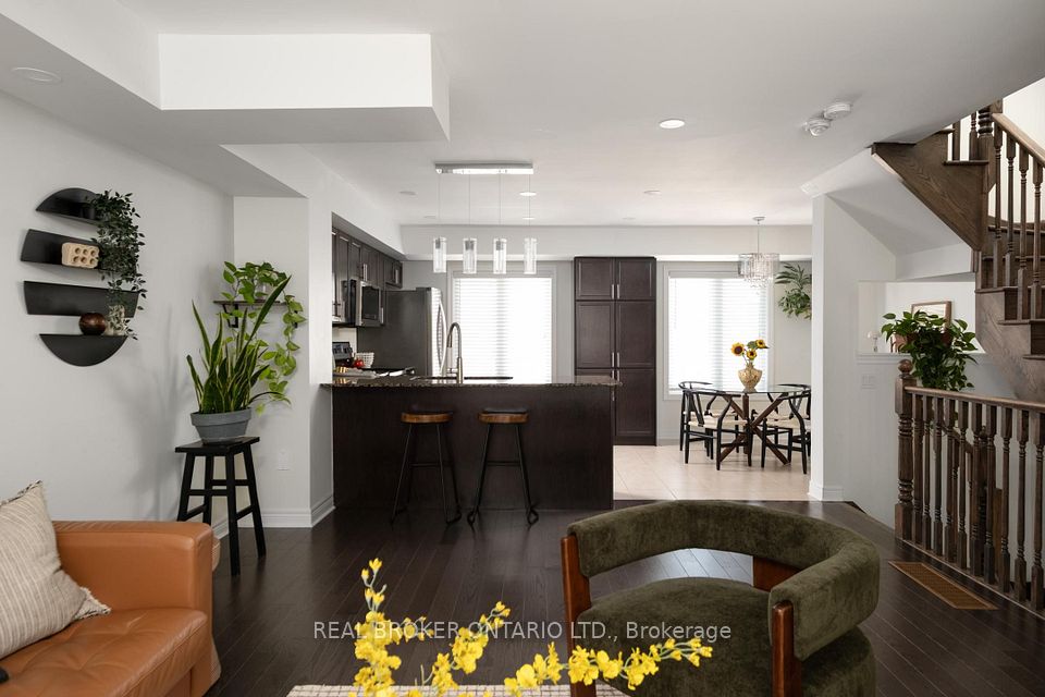 Att/Row/Townhouse at 2280 Baronwood Drive 81, Oakville, ON L6M 4Z5, Oakville