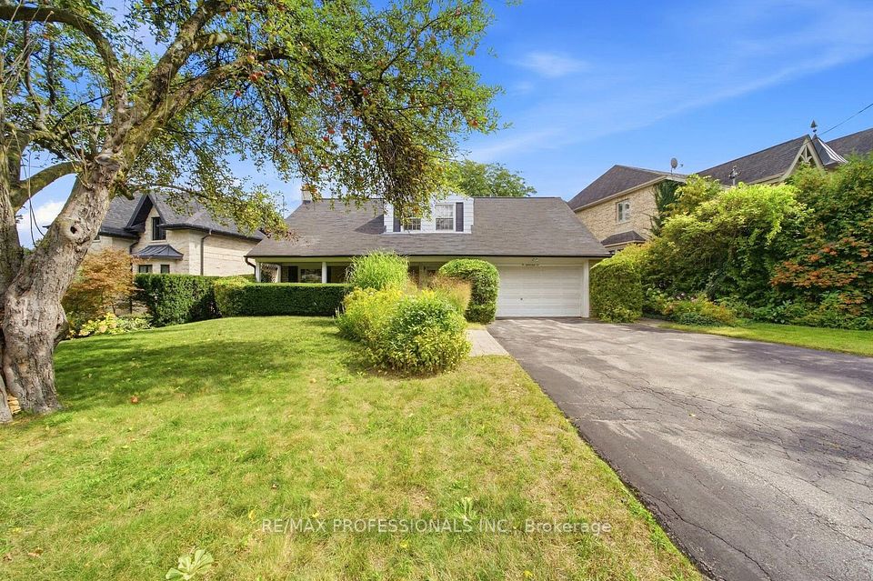 15 Hartfield Court, Toronto, ON M9A 3E4 at 15 Hartfield Court, Toronto, ON M9A 3E4, Toronto W08, ON, M9A 3E4