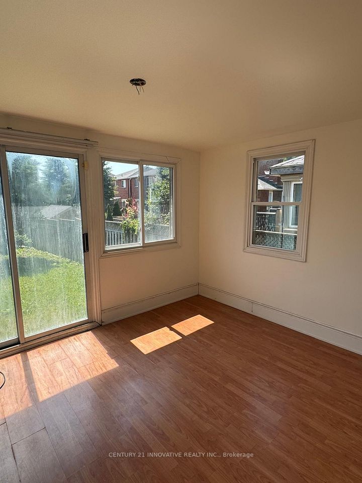 Att/Row/Townhouse at 602 Lumberton Crescent, Mississauga, ON L4Z 3Z6, Mississauga
