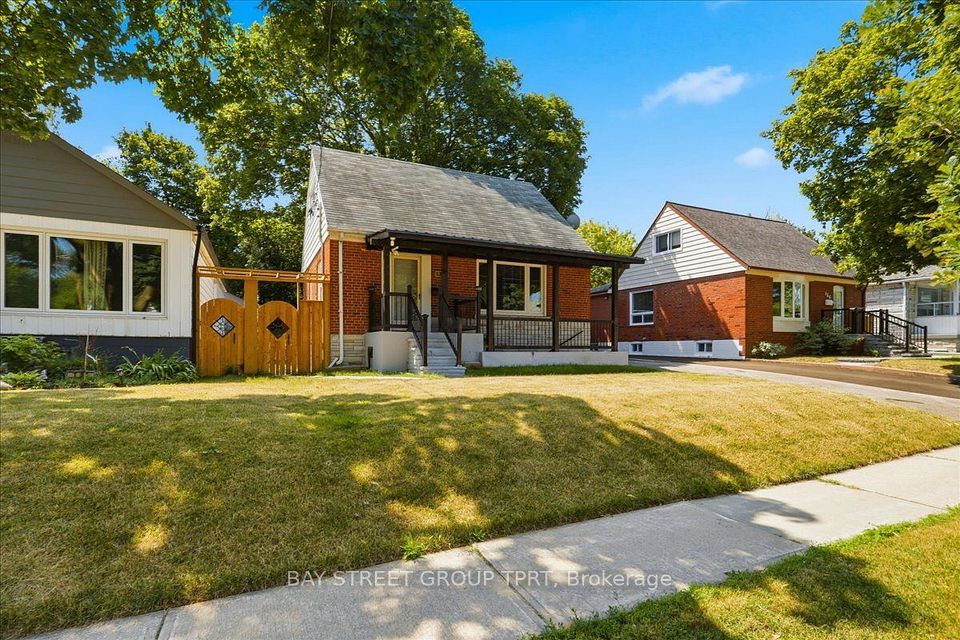 134 Clearbrooke Circle, Toronto, ON M9W 2G1 at 134 Clearbrooke Circle, Toronto, ON M9W 2G1, Toronto W10, ON, M9W 2G1