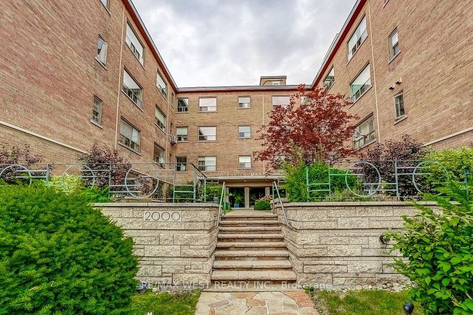 2000 Bloor Street W 203, Toronto, ON M6P 3L2 at 2000 Bloor Street W 203, Toronto, ON M6P 3L2, Toronto W02, ON, M6P 3L2