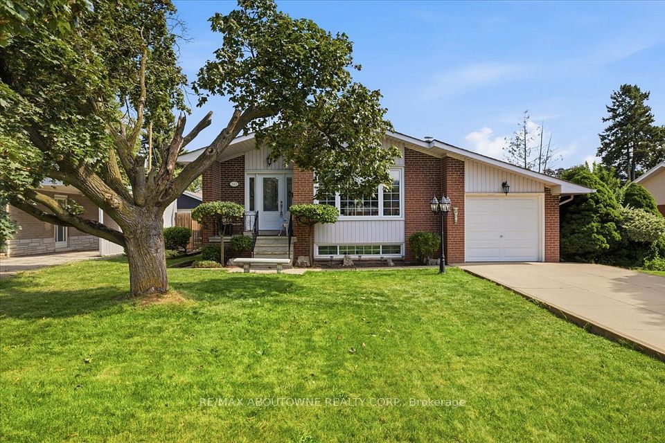 343 Duncombe Drive, Burlington, ON L7L 4M2 at 343 Duncombe Drive, Burlington, ON L7L 4M2, Burlington, ON, L7L 4M2